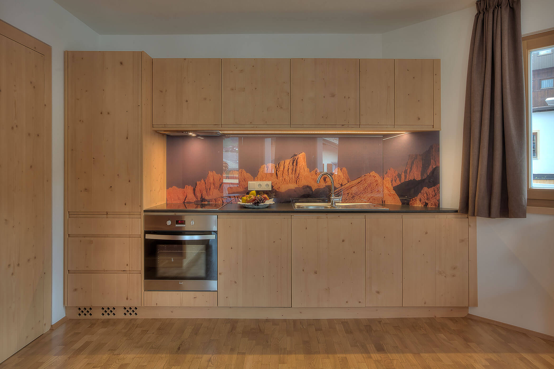 Küche in der Ferienwohnung Ciampac - Posta Zirm